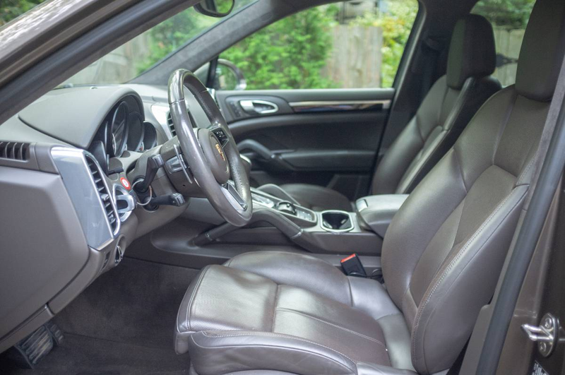Illustration for article titled At $43,000, Is This 2015 Porsche Cayenne The Brown Diesel Wagon We All Want?